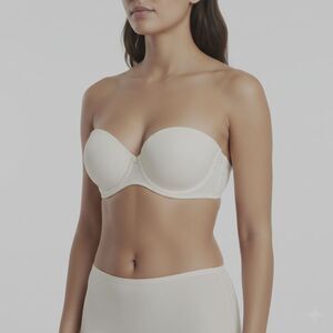 Victoria's Secret Strapless Smooth Ivory/Off-White Bra
